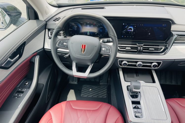 Used Hongqi HS5 2025 2.0T All-Wheel-Drive Flagship Pro Edition Interior 4