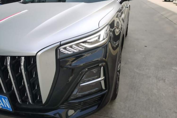 Used Hongqi HS5 2025 2.0T All-Wheel-Drive Flagship Pro Edition Left Front Headlight