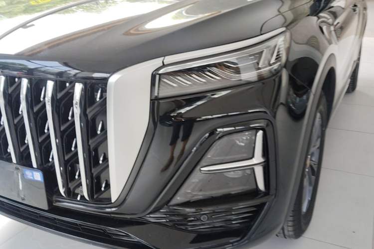 Used Hongqi HS5 2025 2.0T Two-Wheel Drive Flagship Pro Edition Left Front Headlight