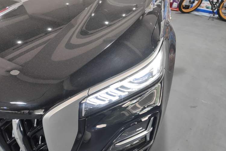 Used Hongqi HS5 2025 2.0T Two-Wheel Drive 600 000-Vehicle Commemorative Edition Left Front Headlight