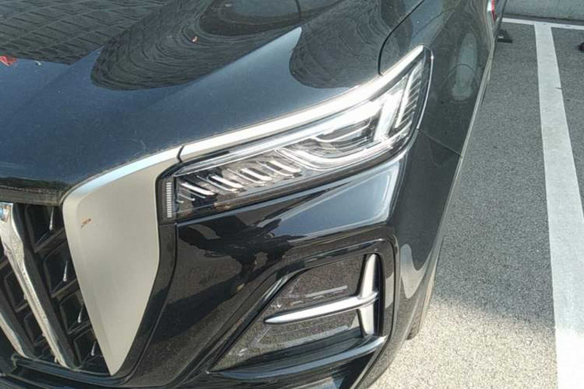 Used Hongqi HS5 2025 2.0T Two-Wheel Drive Flagship Pro Edition Left Front Headlight