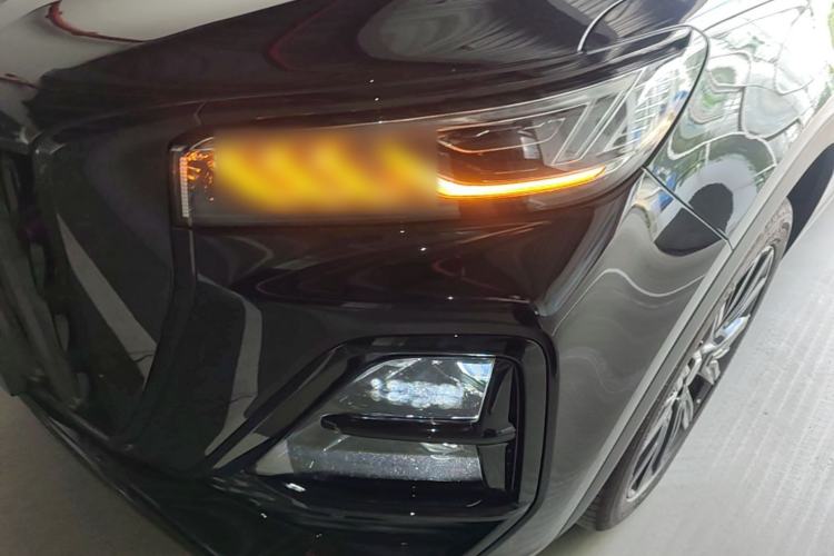Used Hongqi HS5 2025 2.0T Two-Wheel-Drive Xuan Ying Edition Left Front Headlight