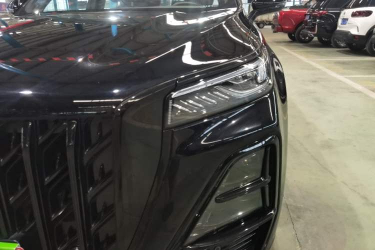 Used Hongqi HS5 2025 2.0T All-Wheel-Drive Xuan Ying Version Left Front Headlight