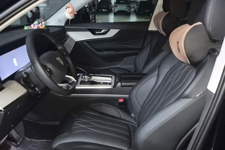 Used Hongqi HS5 2025 2.0T Two-Wheel Drive 600 000-Vehicle Commemorative Edition Left Front Seat