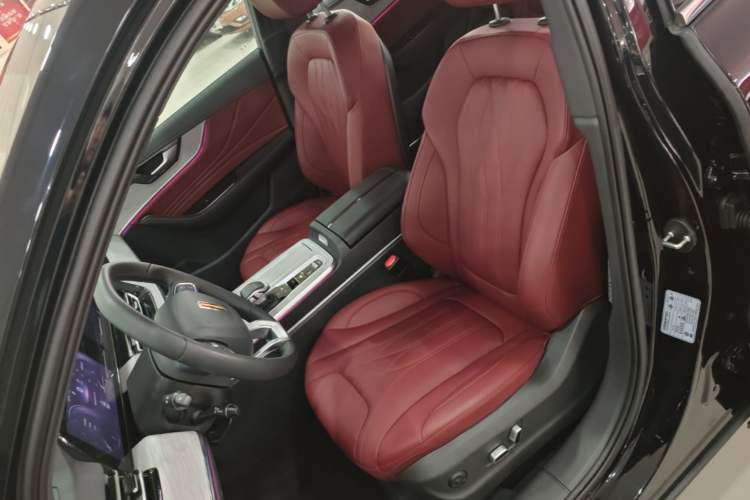 Used Hongqi HS5 2025 2.0T All-Wheel-Drive Xuan Ying Version Left Front Seat