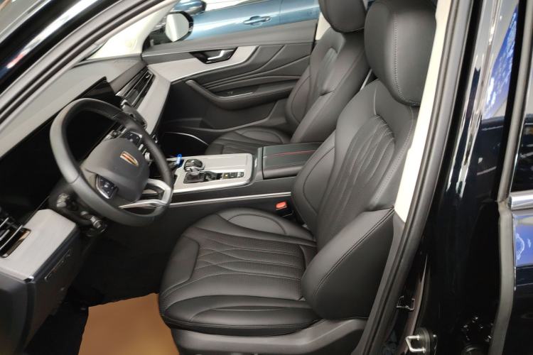 Used Hongqi HS5 2025 2.0T Two-Wheel Drive 600 000-Vehicle Commemorative Edition Left Front Seat