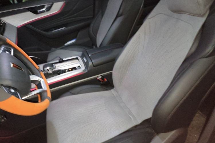 Used Hongqi HS5 2025 2.0T All-Wheel-Drive Xuan Ying Version Left Front Seat