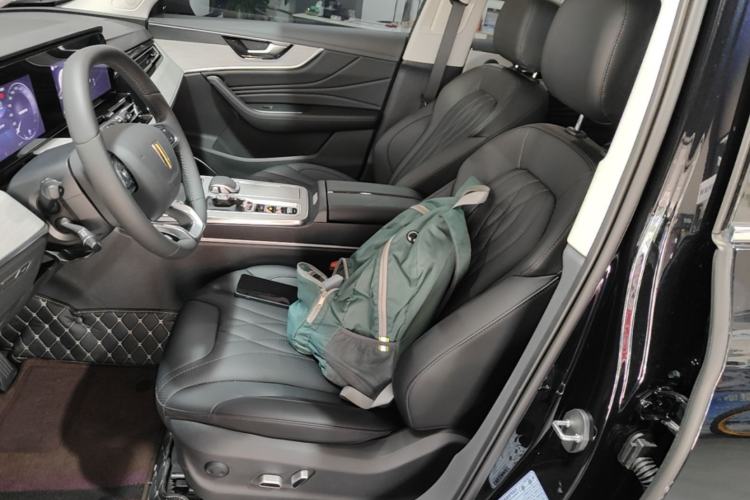Used Hongqi HS5 2025 2.0T Two-Wheel Drive 600 000-Vehicle Commemorative Edition Left Front Seat