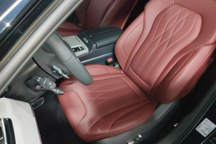 Used Hongqi HS5 2025 2.0T All-Wheel-Drive Flagship Pro Edition Left Front Seat
