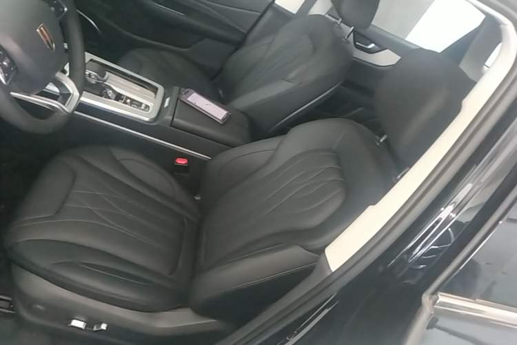 Used Hongqi HS5 2025 2.0T Two-Wheel Drive Flagship Pro Edition Left Front Seat