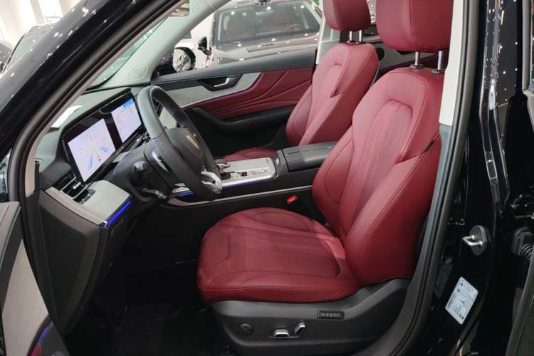 Used Hongqi HS5 2025 2.0T Two-Wheel-Drive Flagship Pro Edition Left Front Seat