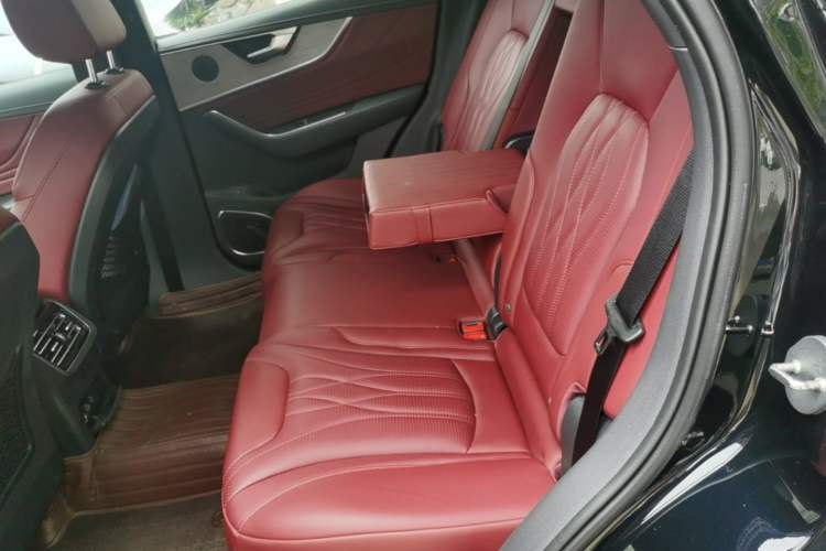 Used Hongqi HS5 2025 2.0T All-Wheel-Drive Flagship Pro Edition Left Rear Seat