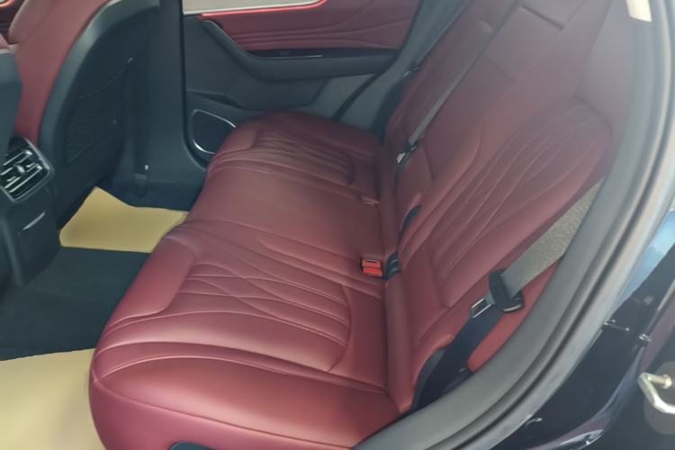 Used Hongqi HS5 2025 2.0T Two-Wheel Drive Flagship Pro Edition Left Rear Seat
