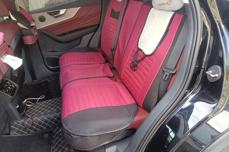 Used Hongqi HS5 2025 2.0T Two-Wheel Drive Flagship Pro Edition Left Rear Seat