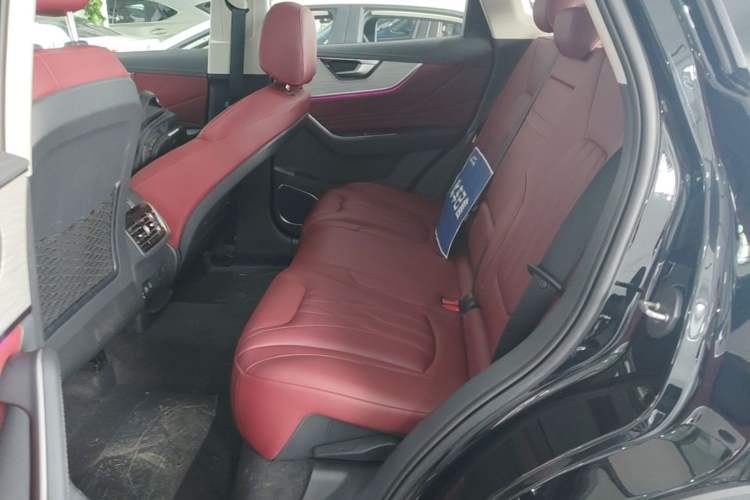 Used Hongqi HS5 2025 2.0T All-Wheel-Drive Flagship Pro Edition Left Rear Seat