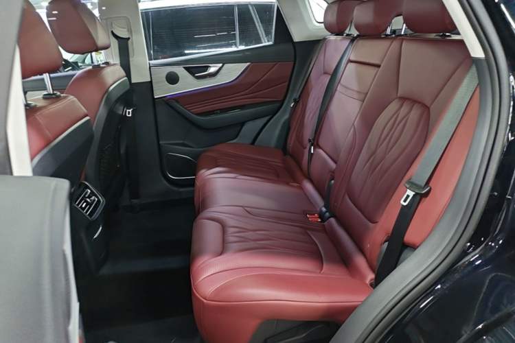 Used Hongqi HS5 2025 2.0T All-Wheel-Drive Flagship Pro Edition Left Rear Seat