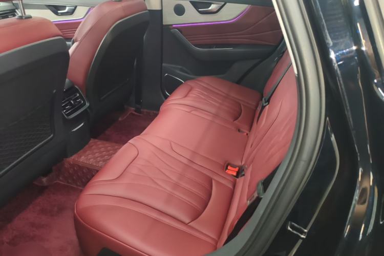 Used Hongqi HS5 2025 2.0T Two-Wheel Drive Flagship Pro Edition Left Rear Seat