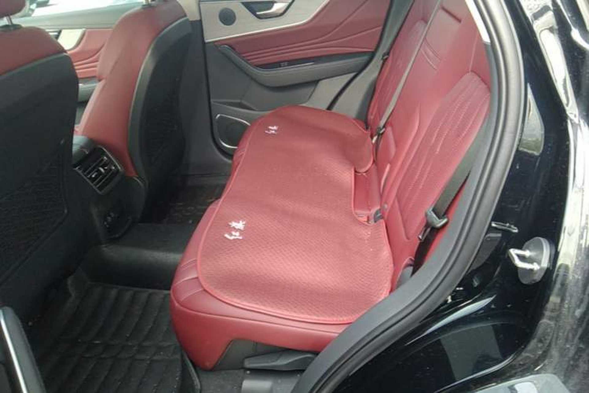 Used Hongqi HS5 2025 2.0T Two-Wheel Drive Flagship Pro Edition Left Rear Seat