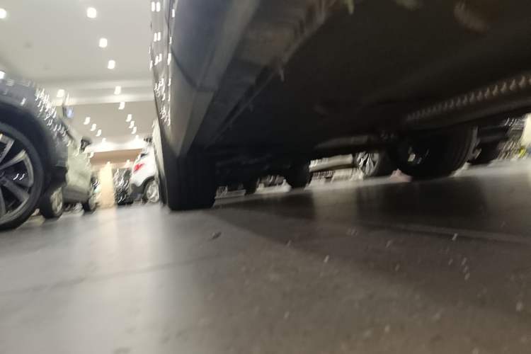 Used Hongqi HS5 2025 2.0T Two-Wheel-Drive Xuan Ying Edition Left Side Sill