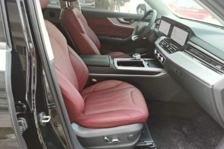 Used Hongqi HS5 2025 2.0T All-Wheel-Drive Flagship Pro Edition Right Front Seat