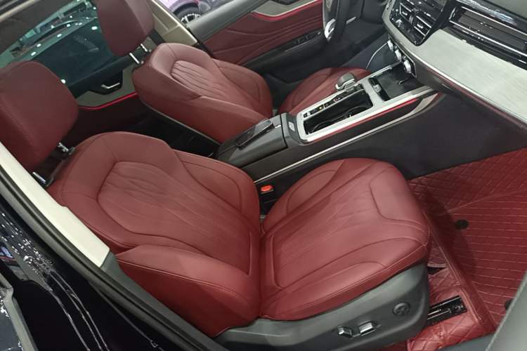Used Hongqi HS5 2025 2.0T Two-Wheel-Drive Xuan Ying Edition Right Front Seat