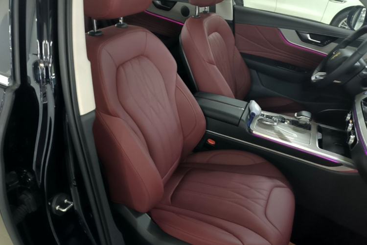 Used Hongqi HS5 2025 2.0T Two-Wheel Drive Flagship Pro Edition Right Front Seat