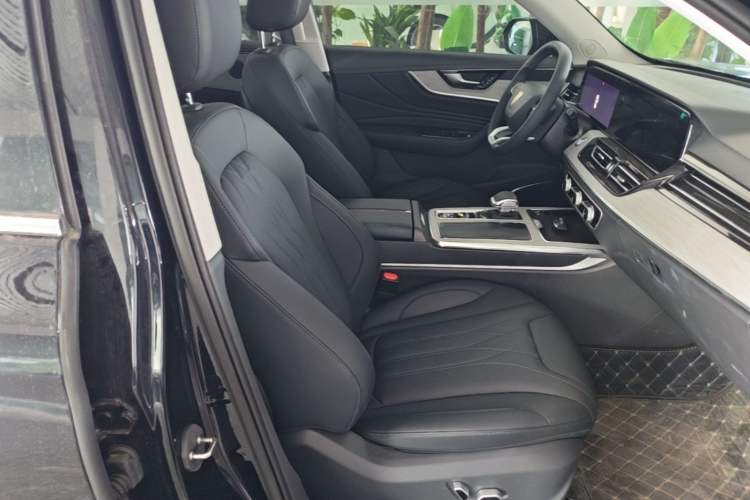 Used Hongqi HS5 2025 2.0T Two-Wheel Drive Flagship Pro Edition Right Front Seat