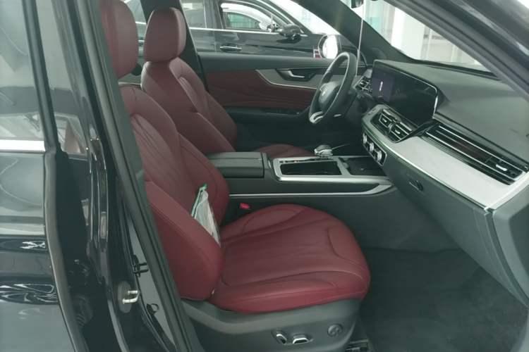 Used Hongqi HS5 2025 2.0T All-Wheel-Drive Xuan Ying Version Right Front Seat
