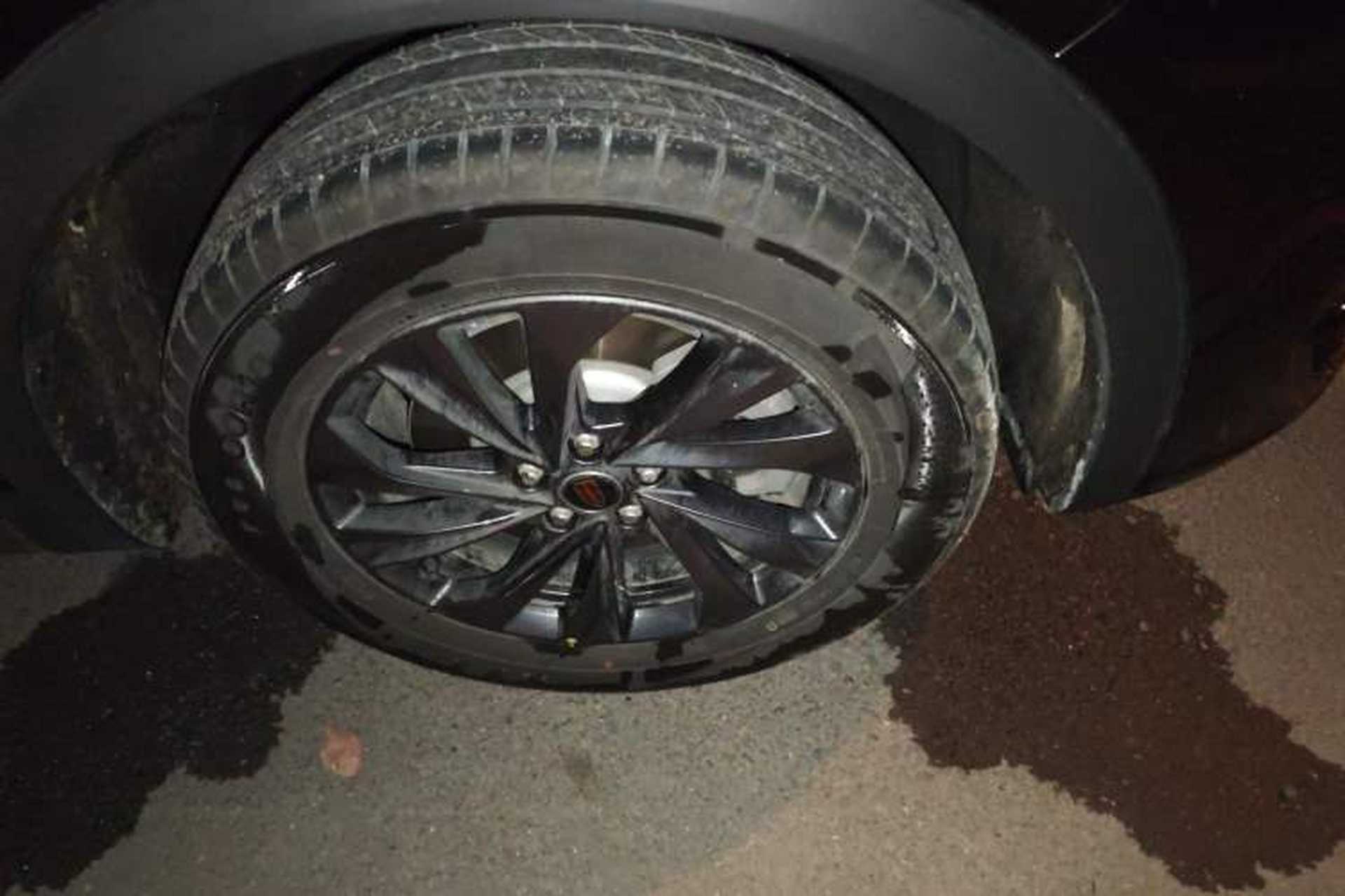 Used Hongqi HS5 2025 2.0T Two-Wheel Drive 600 000-Vehicle Commemorative Edition Right Front Wheel Hub