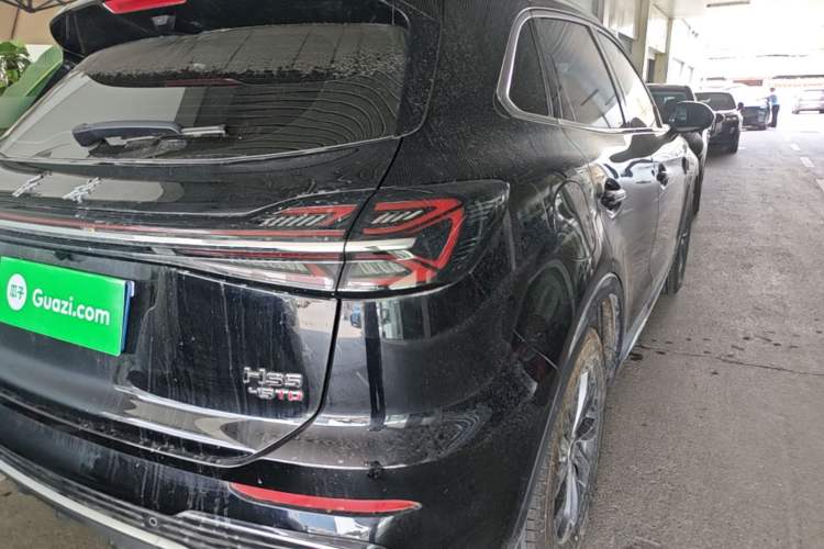 Used Hongqi HS5 2025 2.0T Two-Wheel Drive Flagship Pro Edition Right Rear Taillight