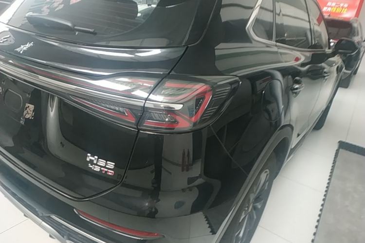 Used Hongqi HS5 2025 2.0T Two-Wheel Drive Flagship Pro Edition Right Rear Taillight