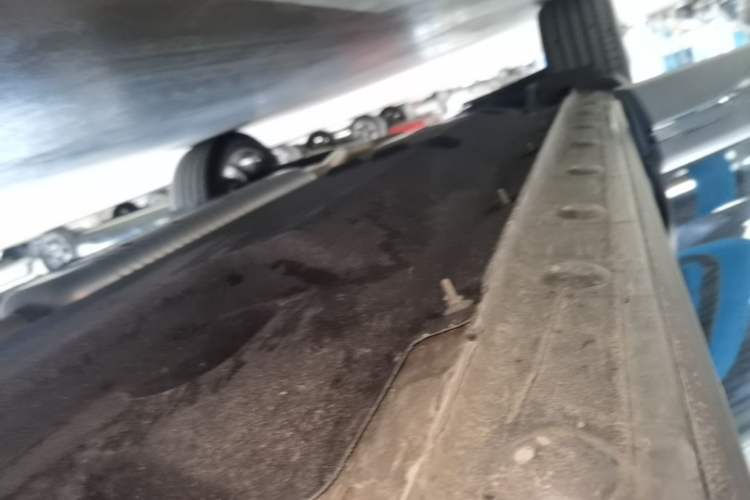 Used Hongqi HS5 2025 2.0T All-Wheel-Drive Xuan Ying Version Right Side Sill