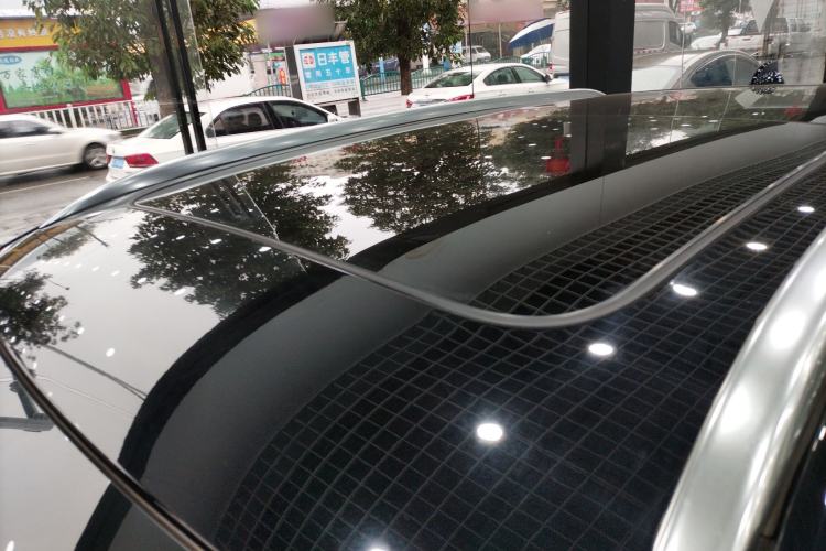 Used Hongqi HS5 2025 2.0T Two-Wheel Drive Flagship Pro Edition Roof
