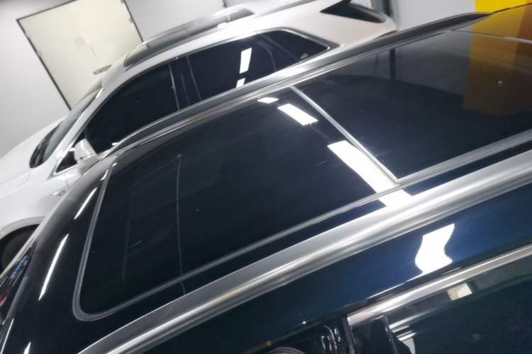Used Hongqi HS5 2025 2.0T Two-Wheel Drive Flagship Pro Edition Roof