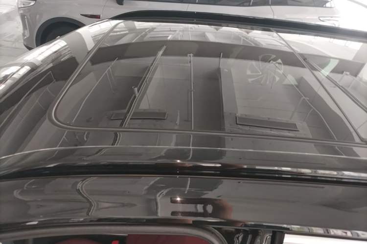 Used Hongqi HS5 2025 2.0T All-Wheel-Drive Xuan Ying Version Roof