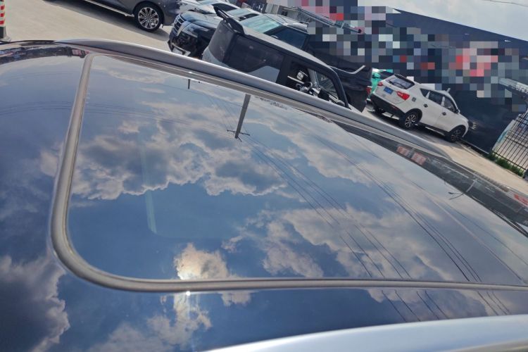 Used Hongqi HS5 2025 2.0T All-Wheel-Drive Flagship Pro Edition Roof