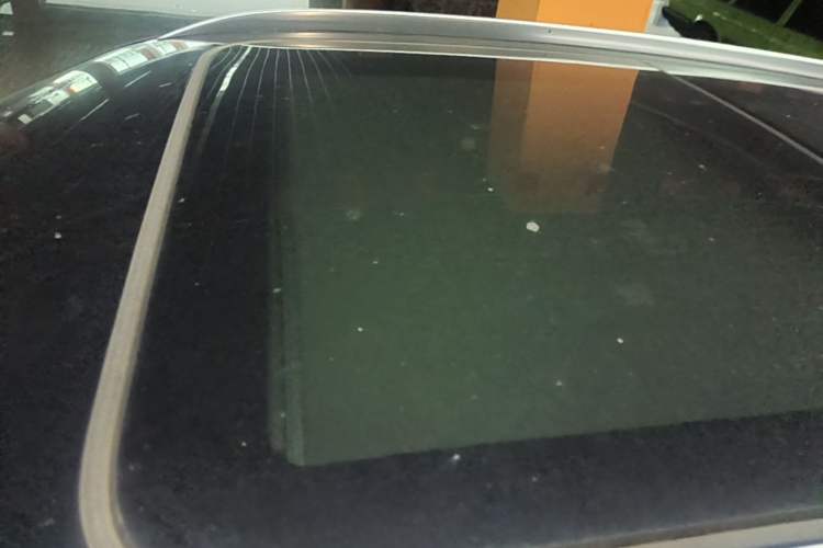 Used Hongqi HS5 2025 2.0T Two-Wheel Drive Flagship Pro Edition Roof