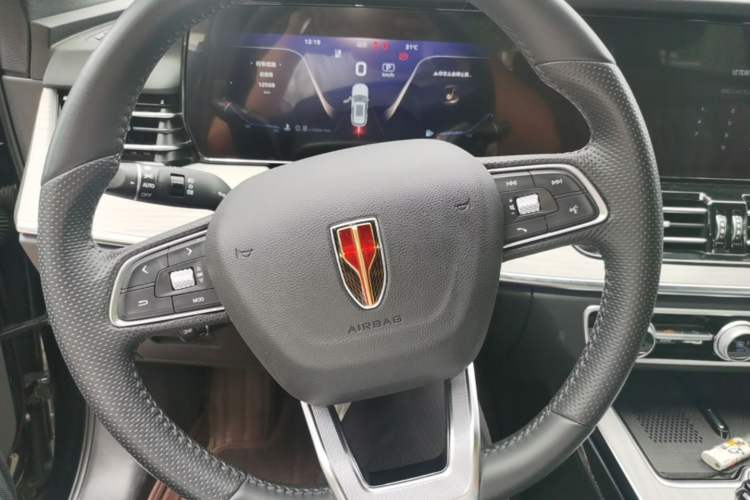 Used Hongqi HS5 2025 2.0T All-Wheel-Drive Flagship Pro Edition Steering Wheel