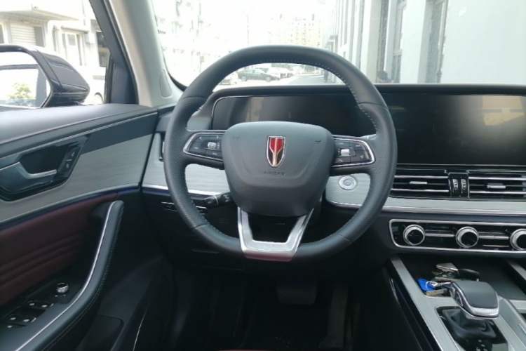 Used Hongqi HS5 2025 2.0T Two-Wheel Drive Flagship Pro Edition Steering Wheel