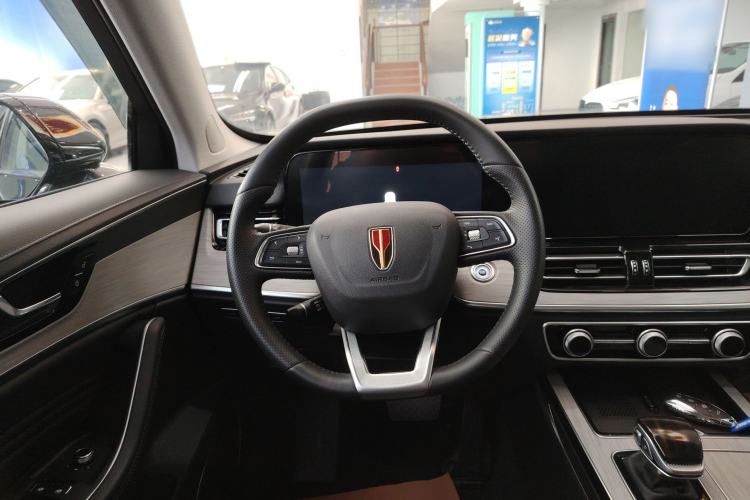 Used Hongqi HS5 2025 2.0T Two-Wheel Drive 600 000-Vehicle Commemorative Edition Steering Wheel
