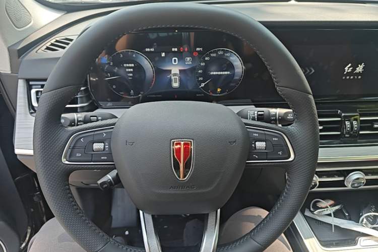 Used Hongqi HS5 2025 2.0T Two-Wheel Drive Flagship Pro Edition Steering Wheel