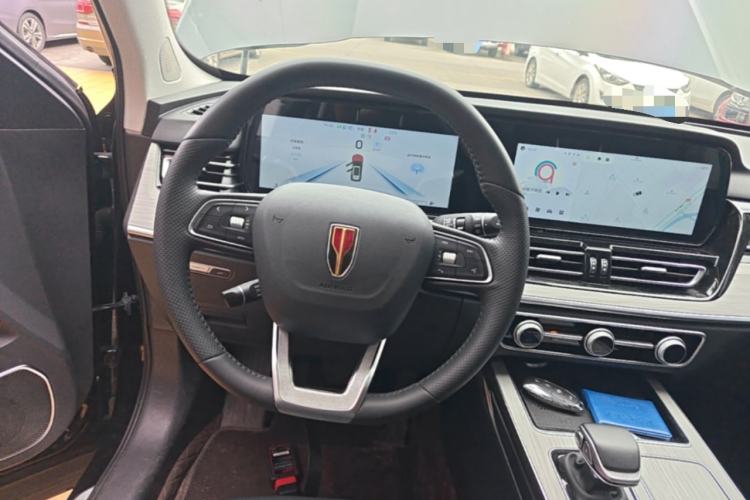 Used Hongqi HS5 2025 2.0T Two-Wheel Drive 600 000-Vehicle Commemorative Edition Steering Wheel