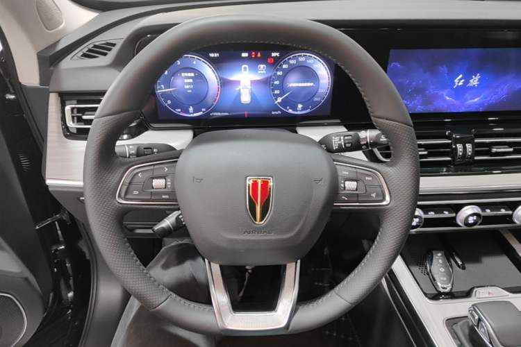 Used Hongqi HS5 2025 2.0T Two-Wheel Drive 600 000-Vehicle Commemorative Edition Steering Wheel