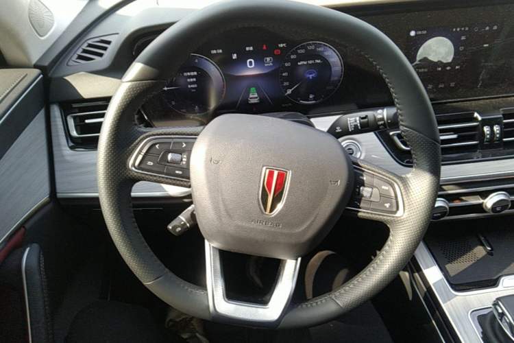 Used Hongqi HS5 2025 2.0T Two-Wheel Drive Flagship Pro Edition Steering Wheel