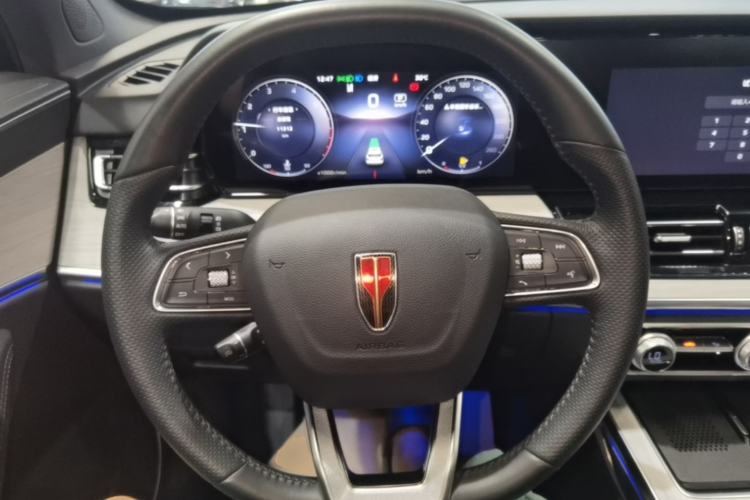 Used Hongqi HS5 2025 2.0T All-Wheel-Drive Xuan Ying Version Steering Wheel
