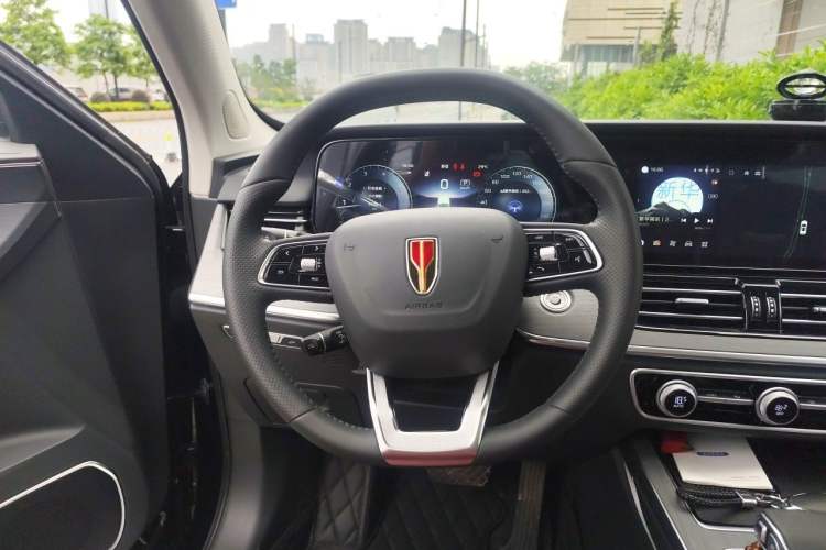 Used Hongqi HS5 2025 2.0T Two-Wheel Drive Flagship Pro Edition Steering Wheel