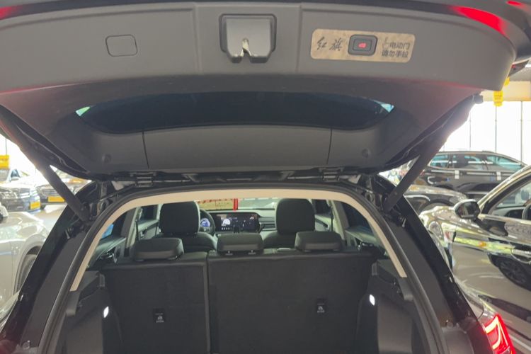 Used Hongqi HS5 2025 2.0T Two-Wheel Drive Flagship Pro Edition Trunk