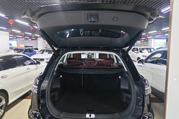 Used Hongqi HS5 2025 2.0T All-Wheel-Drive Flagship Pro Edition Trunk