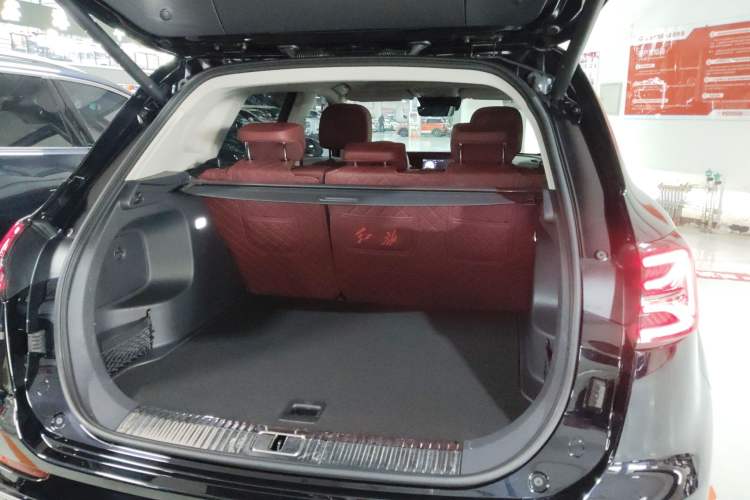 Used Hongqi HS5 2025 2.0T All-Wheel-Drive Flagship Pro Edition Trunk