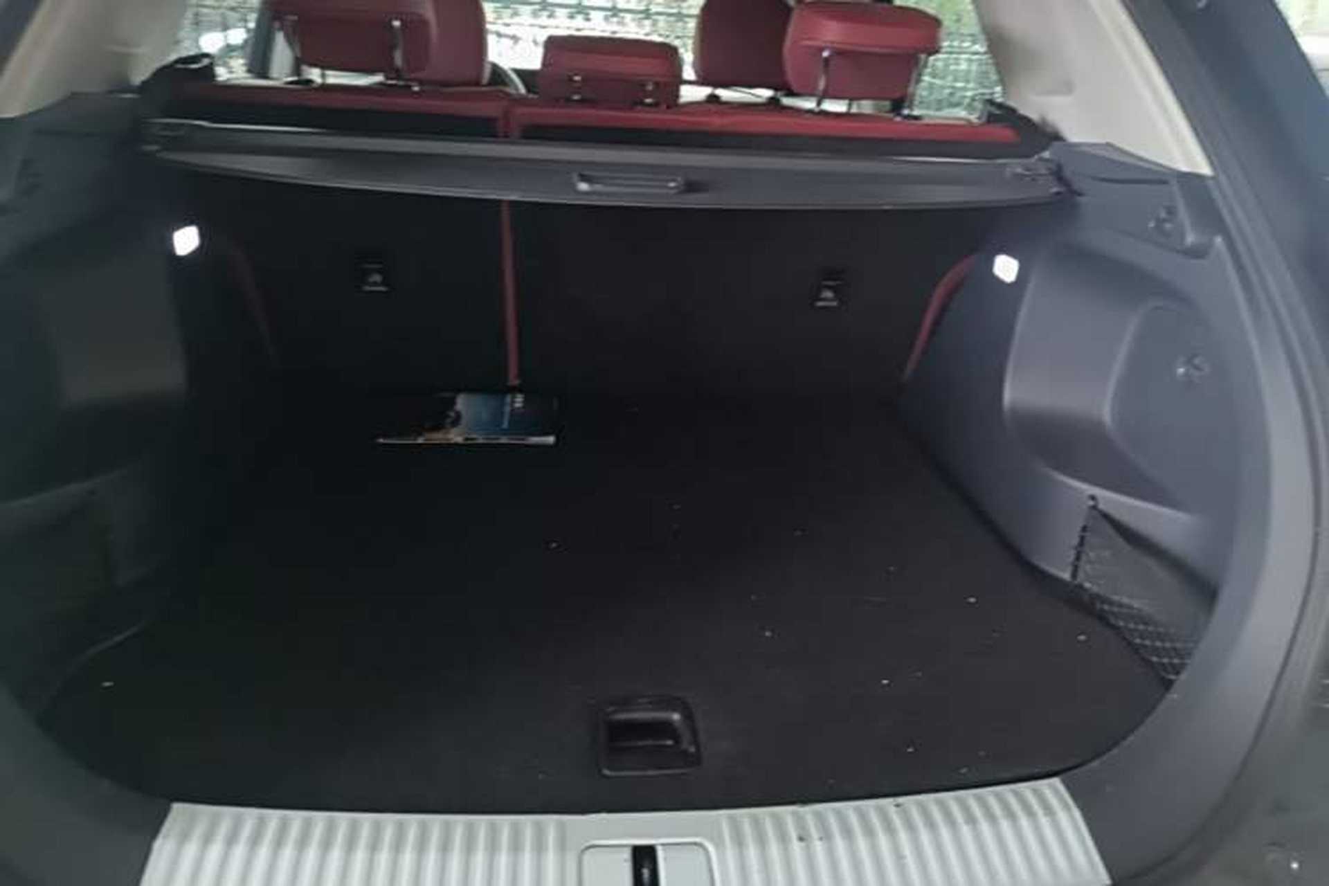 Used Hongqi HS5 2025 2.0T All-Wheel-Drive Flagship Pro Edition Trunk
